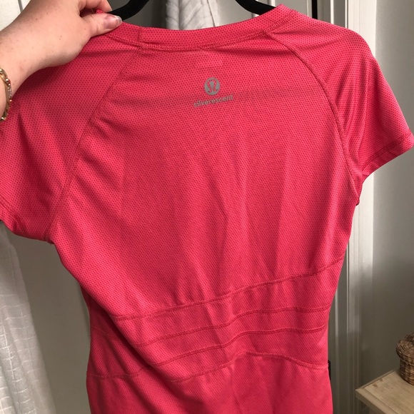 Lululemon top - Picture 2 of 3